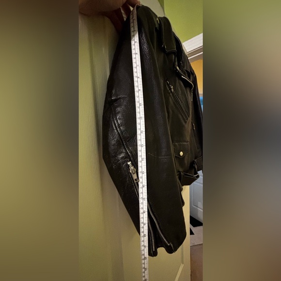 Classic Black Leather Motorcycle Jacket - Picture 7 of 8